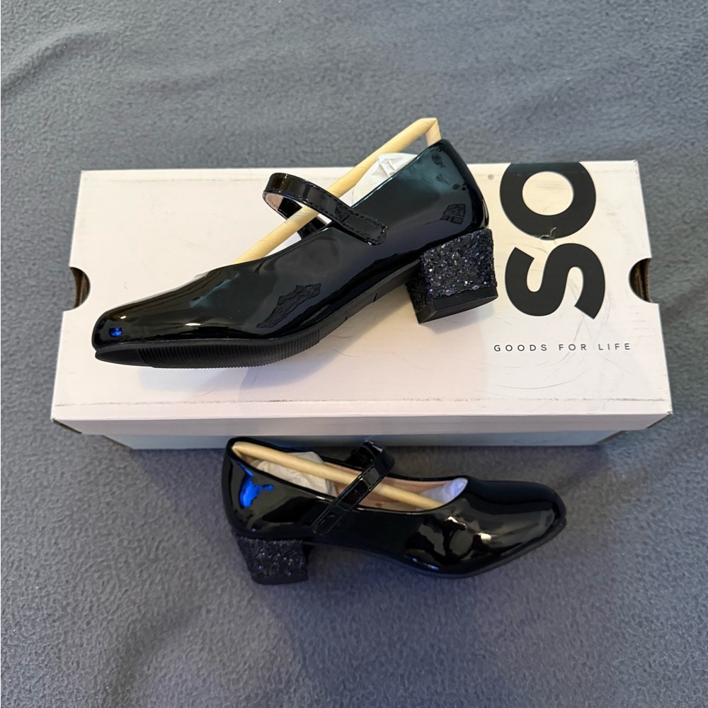 SO Good For Life. Shoes. Girls 12.